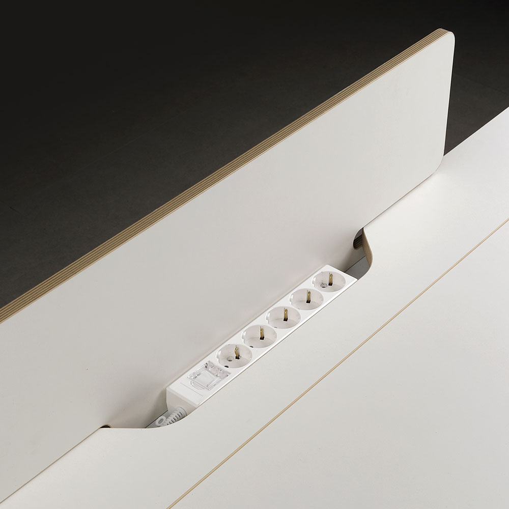 알테라 확장형 트레이 책상(크림화이트)